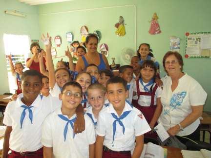 Richmond Regla Cuba Tour Tarnel Abbott, students, teacher Juan Blandino Elem. School, Regla 1213 courtesy Tarnel Abbott,
